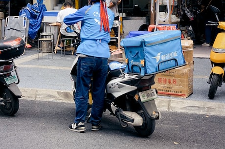 房价下跌的影响 无论是房价多高都会引得人蜂拥而至